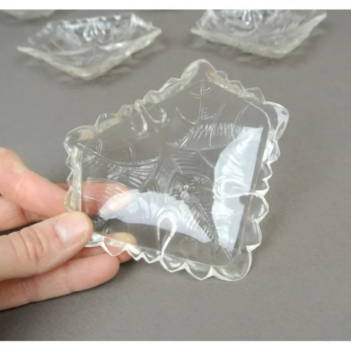 7 Coupelles à pain en verre moulé "Feuille de vigne" - Le palais des bricoles