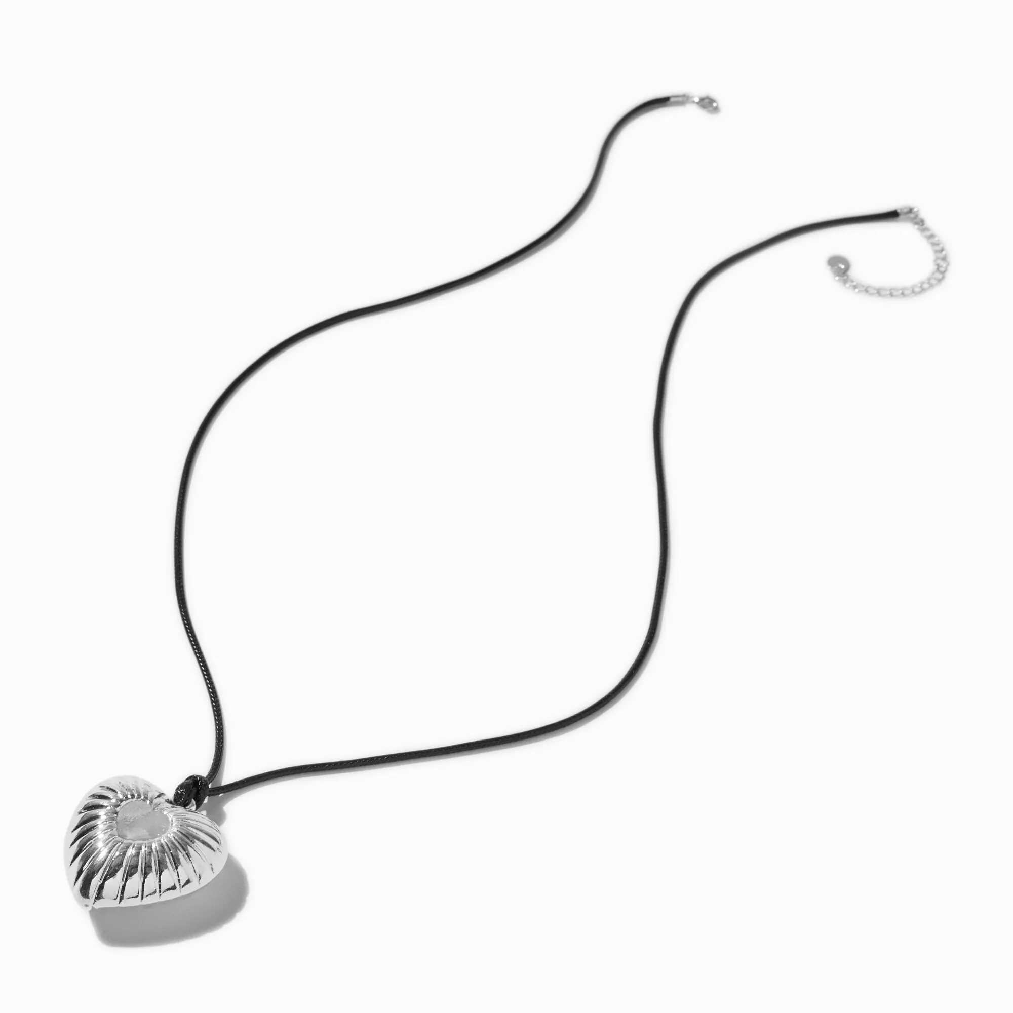 Collier à pendentif cœur bouffant couleur argentée