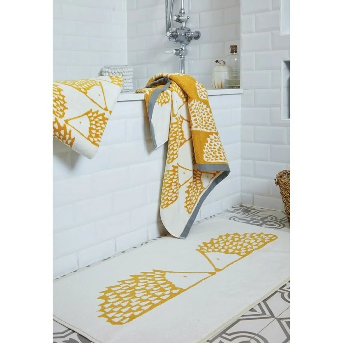 Tapis de Bain Scion SPIKE - curry | 3 Suisses